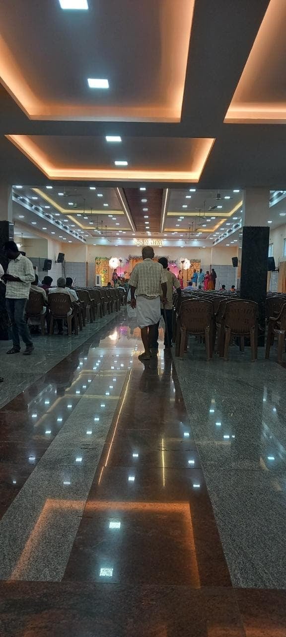 The aisle at night at S.S Mahal