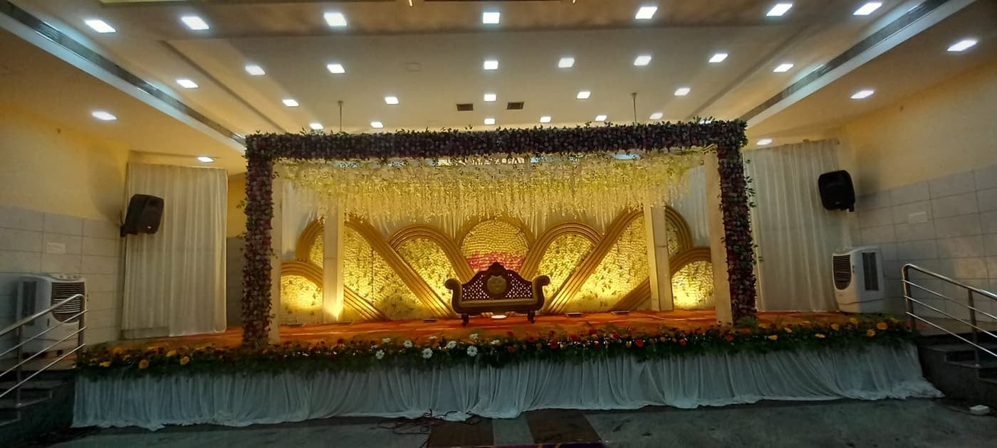 Golden wings stage, wide at S.S Mahal